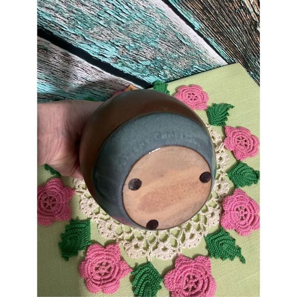 NOS Vintage Pottery Craft Vase Flower Front Beautiful 6.5” 🌿🌸 - Picture 7 of 12